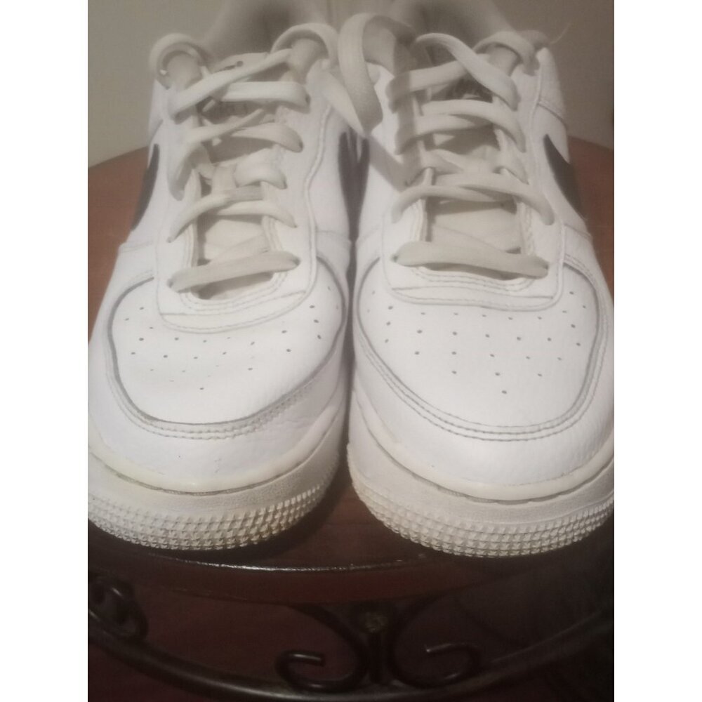 Kid's Size 7y / Women's Size 8.5 Nike Air Force 1 (GS) White Black CT3839-100 - Picture 8 of 13